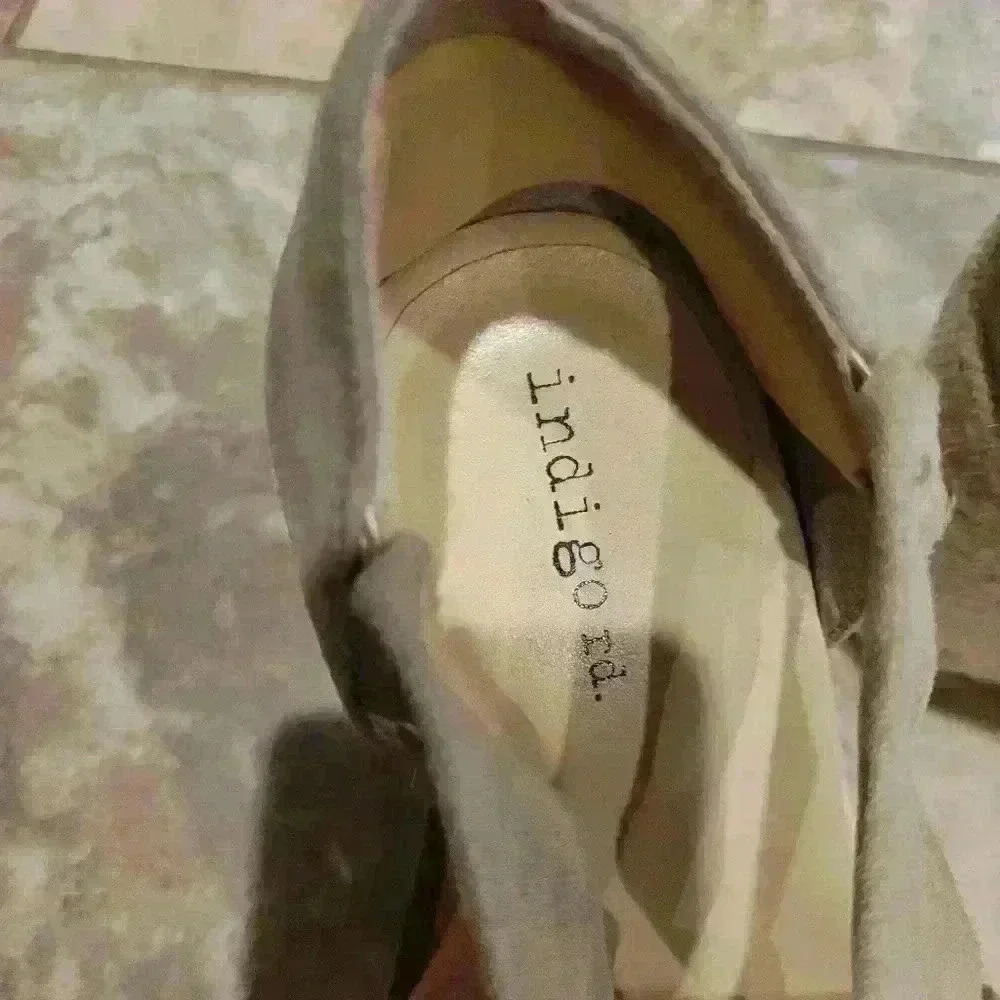 NWOT Indigo Rd women's wedge strappy sandals, sz 7.5, beige, $13 - Picture 2 of 5